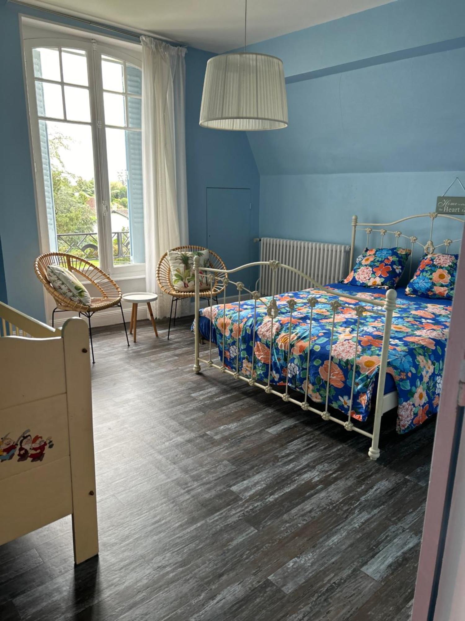 Villa Castel Marie Louise Néris-les-Bains Extérieur photo